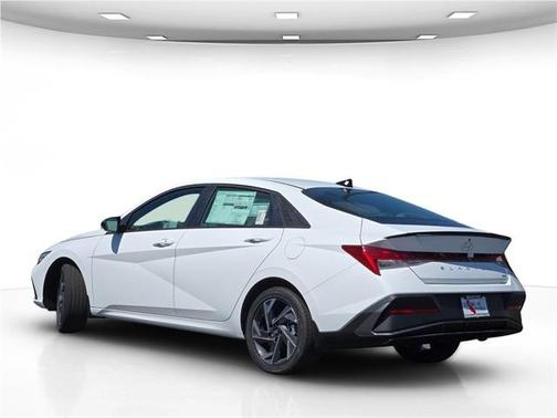 2025 Hyundai ELANTRA HEV SEL Sport