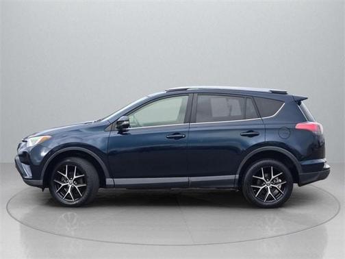 2017 Toyota RAV4 SE