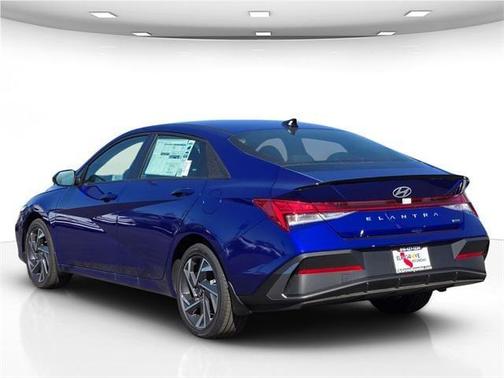 2025 Hyundai ELANTRA HEV SEL Sport