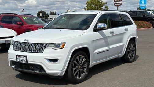 Bright White Clearcoat 2017 Jeep Grand Cherokee Overland