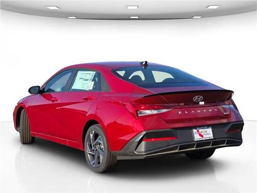2025 Hyundai ELANTRA HEV SEL Sport