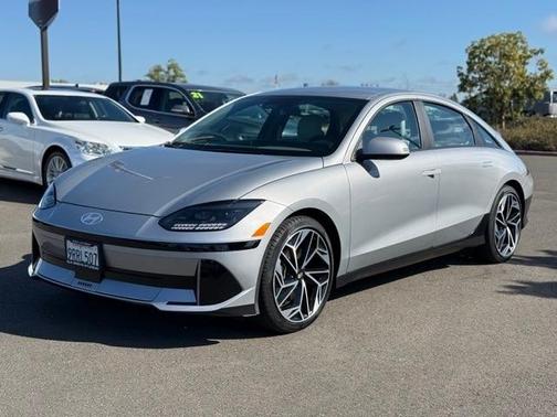 2025 Hyundai IONIQ 6 SEL