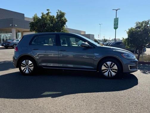 2019 Volkswagen e-Golf SEL Premium