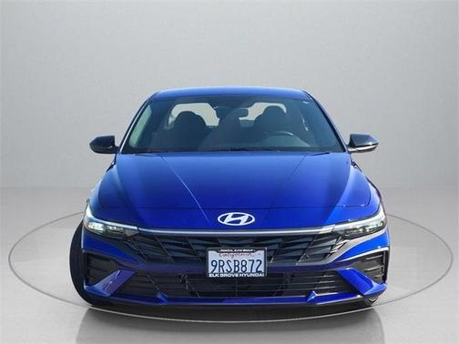 2025 Hyundai ELANTRA HEV SEL