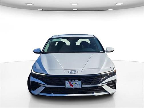 2025 Hyundai ELANTRA HEV Limited