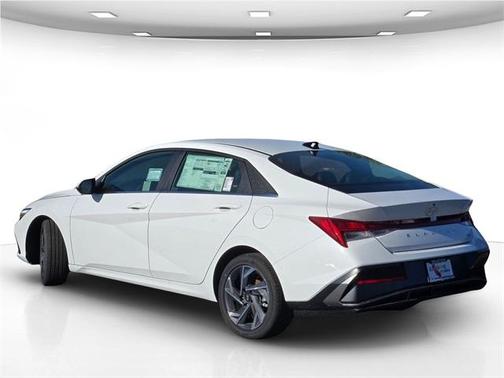 2025 Hyundai ELANTRA HEV Limited