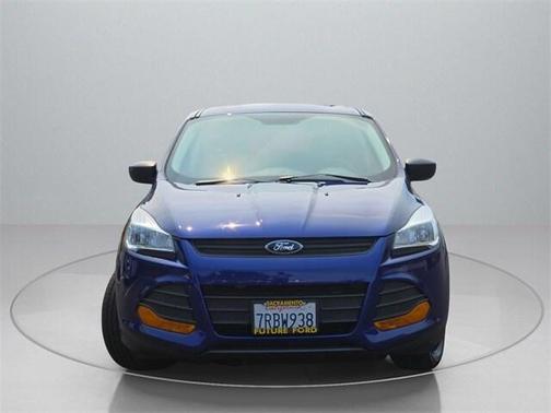 2016 Ford Escape S
