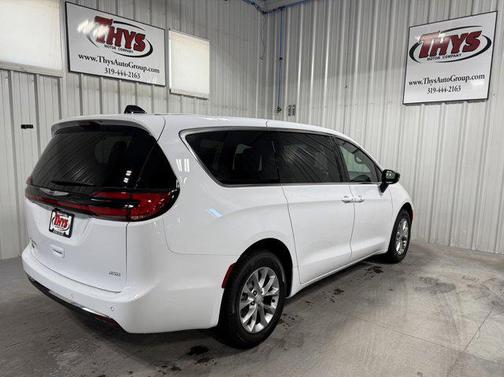 2026 Chrysler Pacifica L