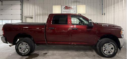 2024 RAM 2500 Tradesman Crew Cab 4x4 6'4' Box