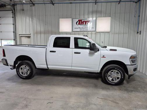 2025 RAM 2500 Tradesman Crew Cab 4x4 6'4' Box