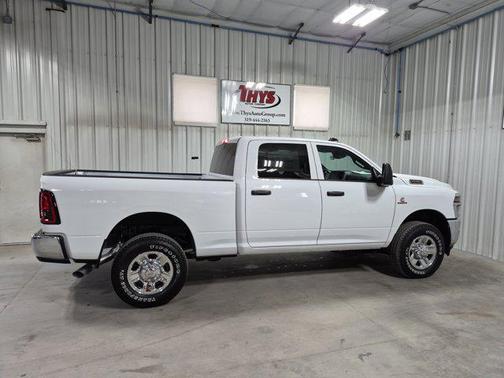 2025 RAM 2500 Tradesman Crew Cab 4x4 6'4' Box