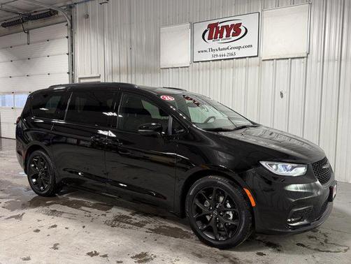 2026 Chrysler Pacifica L