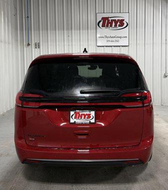 2026 Chrysler Pacifica L