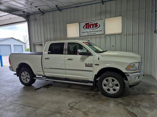 2017 RAM 2500 Laramie Crew Cab 4x4 6'4' Box