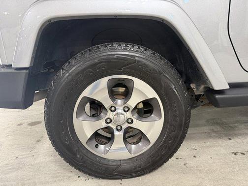 2017 Jeep Wrangler Sahara