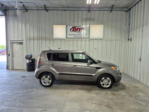2011 Kia Soul +