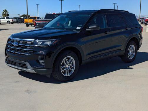 Agate Black Metallic 2026 Ford Explorer Active w/200A Pkg