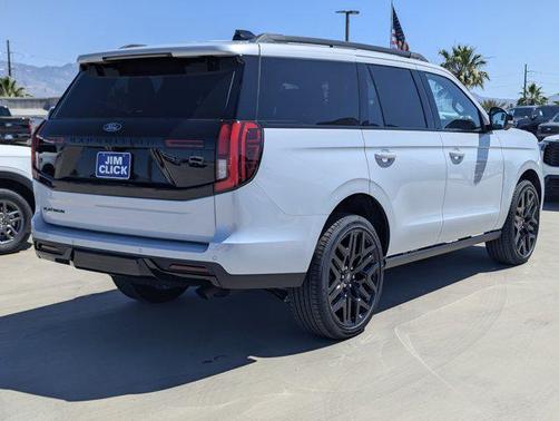 Space Silver Metallic 2026 Ford Expedition Platinum