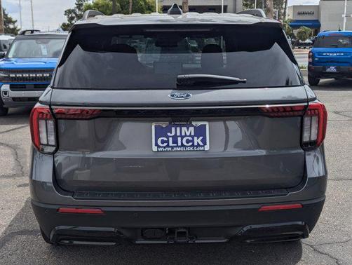 Carbonized Gray Metallic 2026 Ford Explorer ST-Line