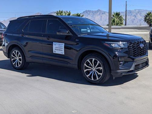 Agate Black Metallic 2026 Ford Explorer ST-Line