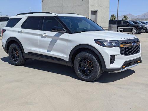 Star White Metallic Tri-Coat 2026 Ford Explorer Tremor