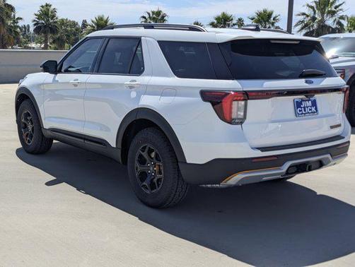 Star White Metallic Tri-Coat 2026 Ford Explorer Tremor