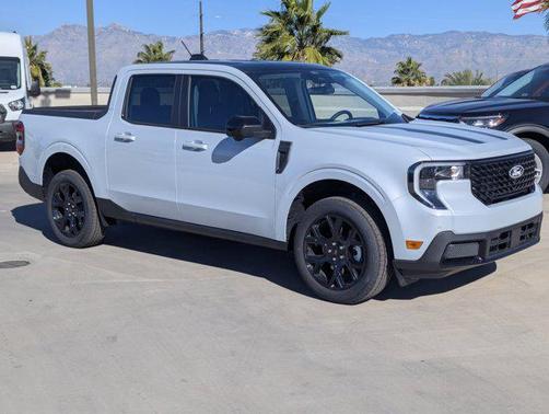 Space White Metallic 2026 Ford Maverick Lariat