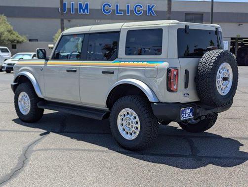 Desert Sand 2026 Ford Bronco Outer Banks