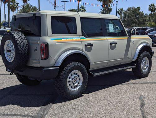 Desert Sand 2026 Ford Bronco Outer Banks