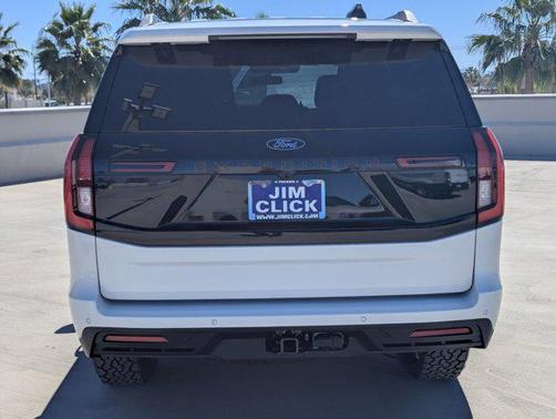 Star White Metallic Tri-Coat 2026 Ford Expedition Tremor