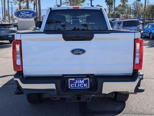 Oxford White 2024 Ford F-250 XLT