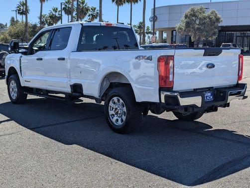 Oxford White 2024 Ford F-250 XLT
