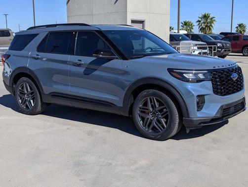 Vapor Blue Metallic 2026 Ford Explorer ST-Line