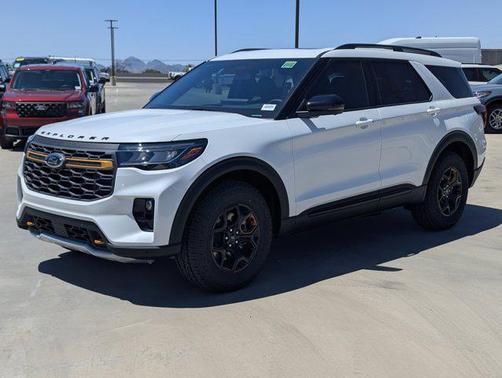 Star White Metallic Tri-Coat 2026 Ford Explorer Tremor