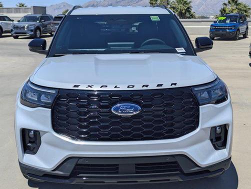Space White Metallic 2026 Ford Explorer ST-Line