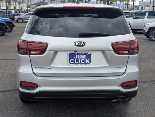 Sparkling Silver 2019 Kia Sorento LX