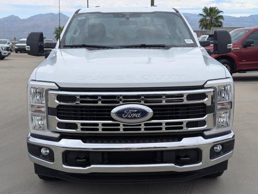 Oxford White 2026 Ford F-250 XLT