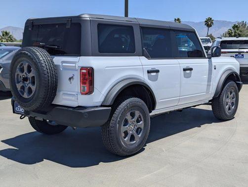 Oxford White 2026 Ford Bronco Big Bend