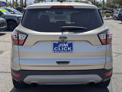 GOLD 2017 Ford Escape SE