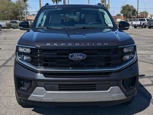 Dark Matter Gray Metallic 2026 Ford Expedition Max Platinum