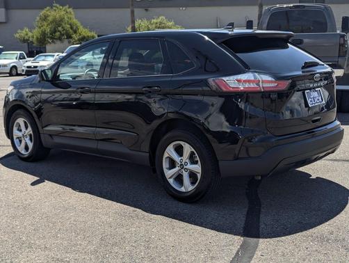 Agate Black Metallic 2022 Ford Edge SE