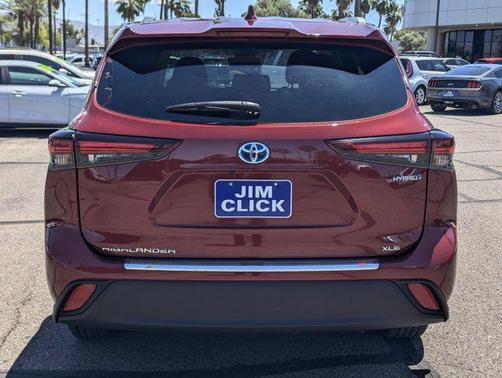 Ruby Flare Pearl 2024 Toyota Highlander Hybrid XLE