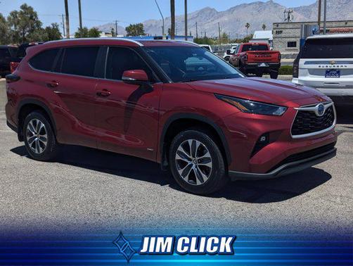 Ruby Flare Pearl 2024 Toyota Highlander Hybrid XLE