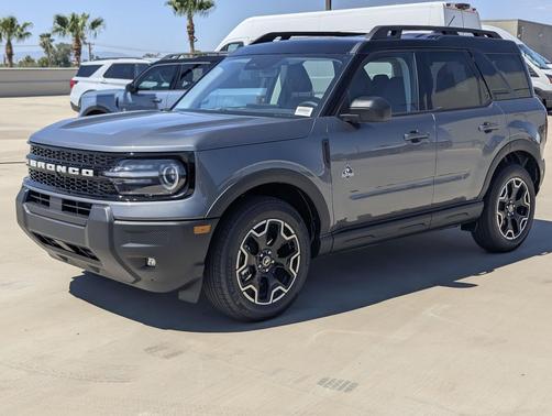 Carbonized Gray Metallic 2026 Ford Bronco Sport Outer Banks