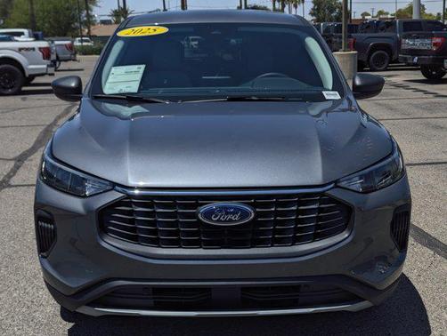 Carbonized Gray Metallic 2025 Ford Escape Active