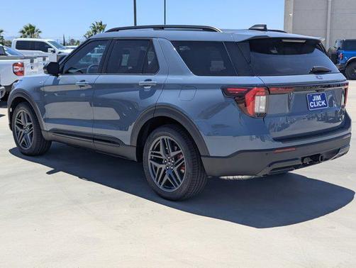 Vapor Blue Metallic 2026 Ford Explorer ST-Line