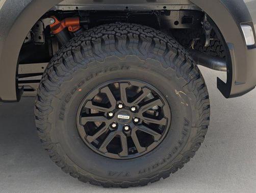 Carbonized Gray Metallic 2026 Ford F-150 Raptor