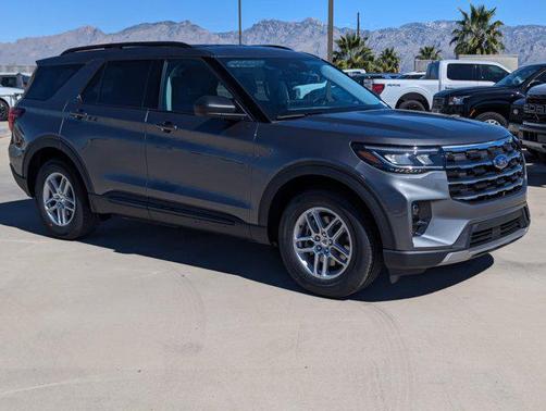 Carbonized Gray Metallic 2026 Ford Explorer Active w/200A Pkg