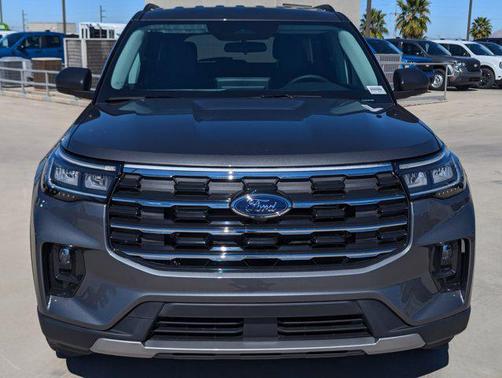 Carbonized Gray Metallic 2026 Ford Explorer Active w/200A Pkg