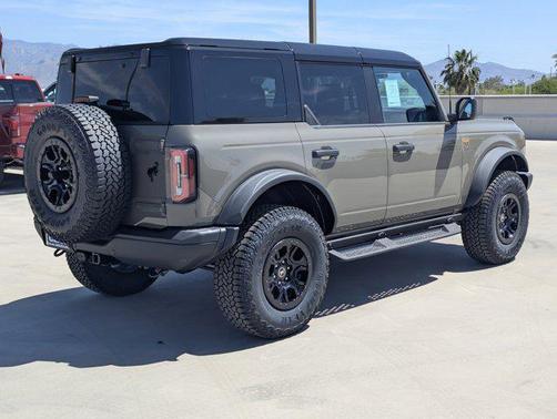 Marsh Gray 2026 Ford Bronco Badlands